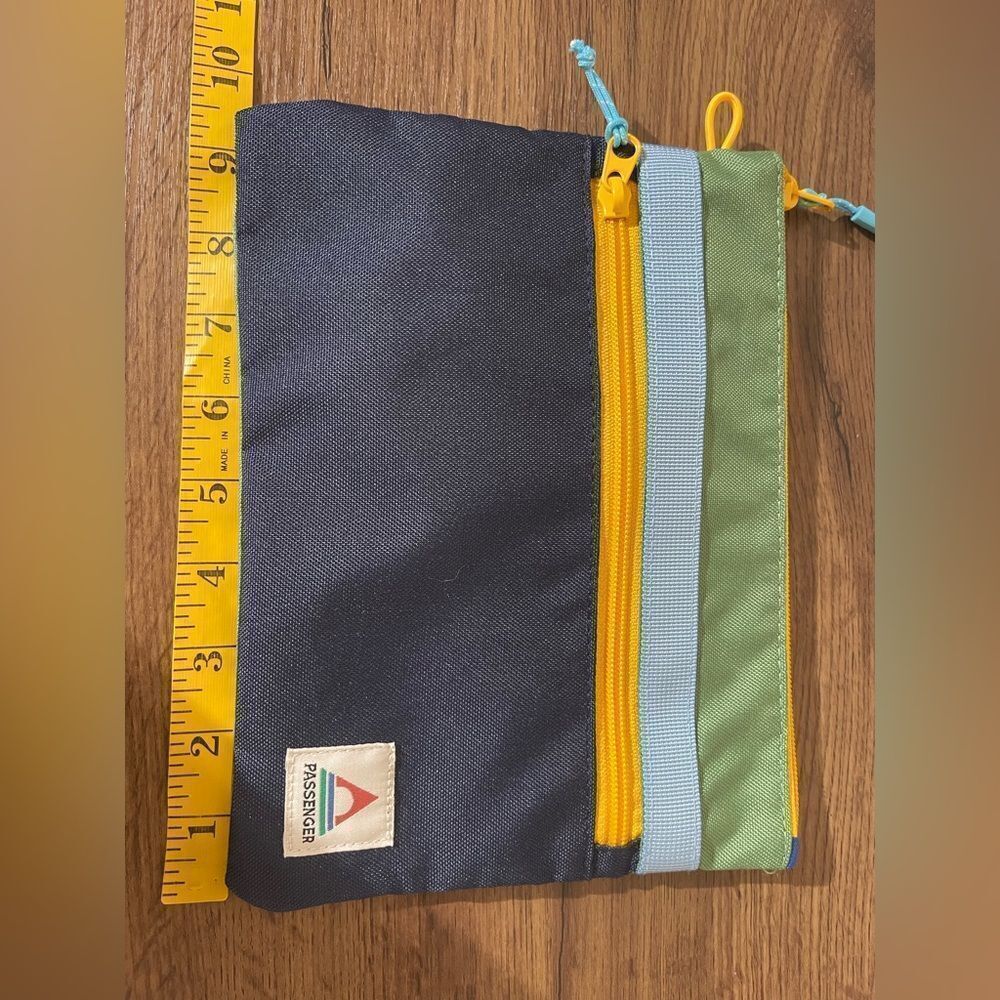 Essentials Recycled Pouch - Picture 6 of 6